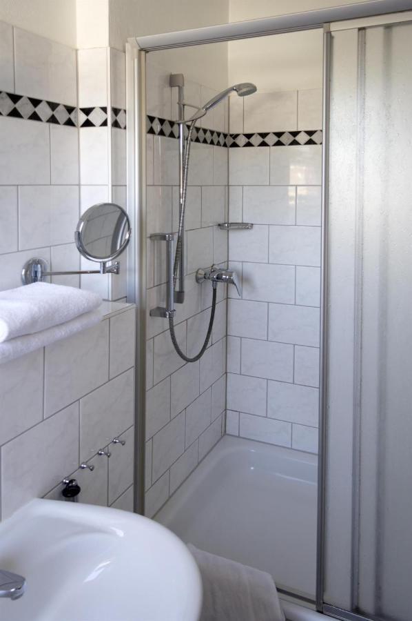 ホテル Haus Sonneck Marburg エクステリア 写真