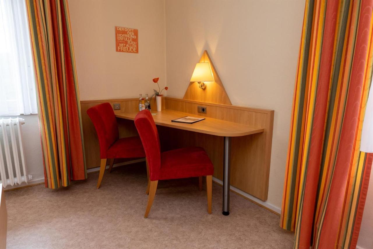 ホテル Haus Sonneck Marburg エクステリア 写真